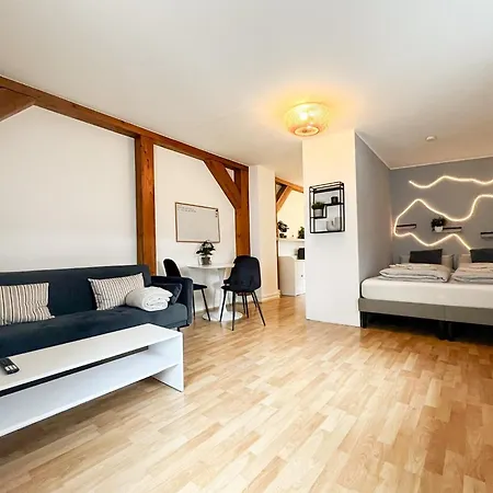 Zentrales Jugendstil-apartment *